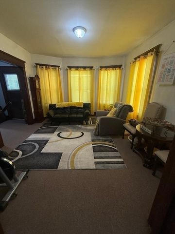 31-33 Suffolk St, Springfield, MA 01109