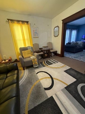 31-33 Suffolk St, Springfield, MA 01109