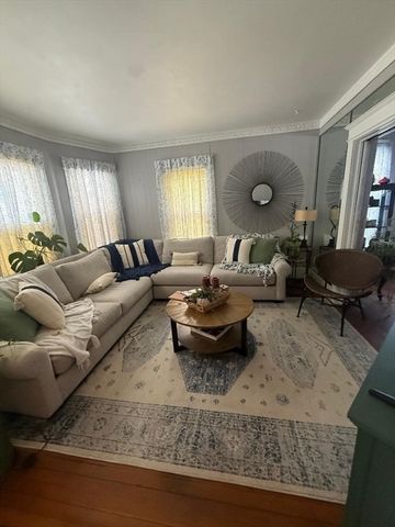31-33 Suffolk St, Springfield, MA 01109