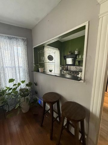 31-33 Suffolk St, Springfield, MA 01109