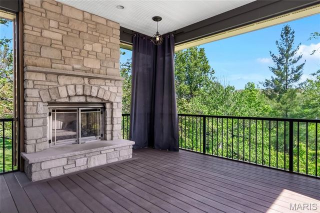 18105 Dawns Trail, Wildwood, MO 63005