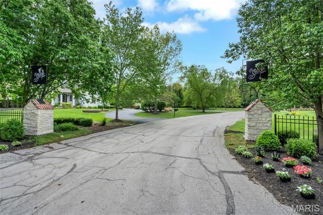 18105 Dawns Trail, Wildwood, MO 63005