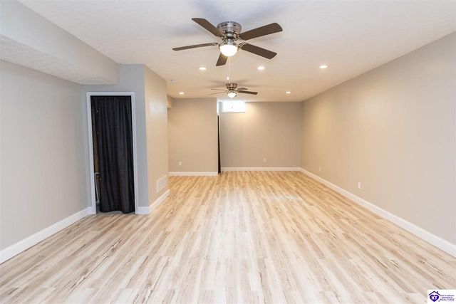 602 Napa Valley Court, Vine Grove, KY 40175