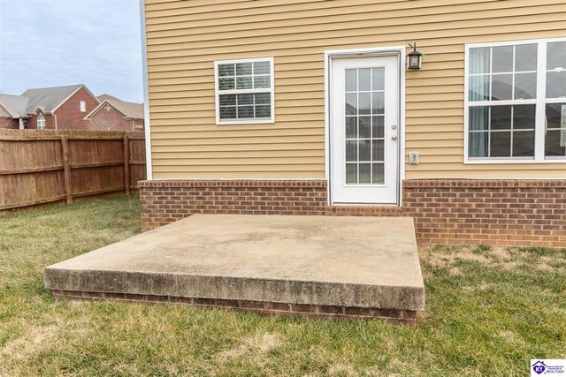 602 Napa Valley Court, Vine Grove, KY 40175