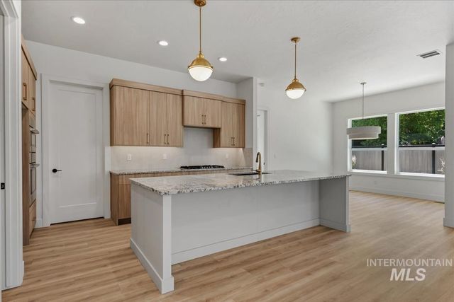 4637 N Collister Dr, Boise, ID 83703