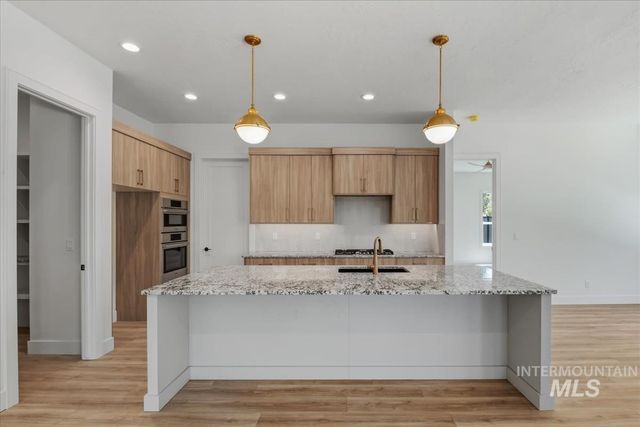 4637 N Collister Dr, Boise, ID 83703