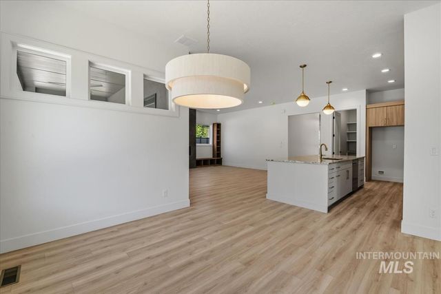 4637 N Collister Dr, Boise, ID 83703