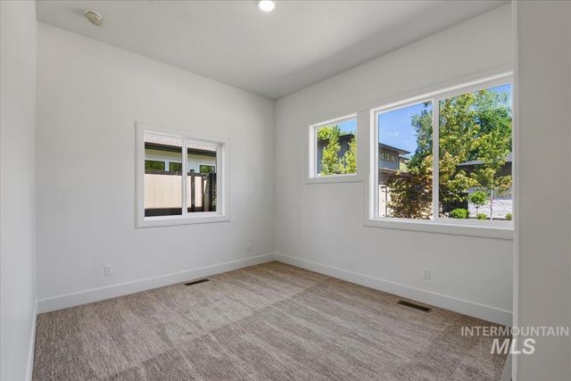 4637 N Collister Dr, Boise, ID 83703