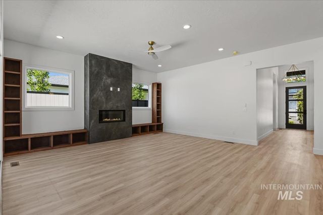 4637 N Collister Dr, Boise, ID 83703