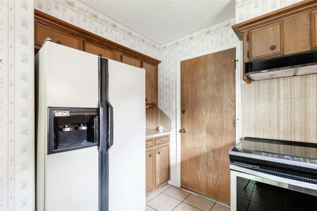 3703 Stoneybrook Street, Baytown, TX 77521