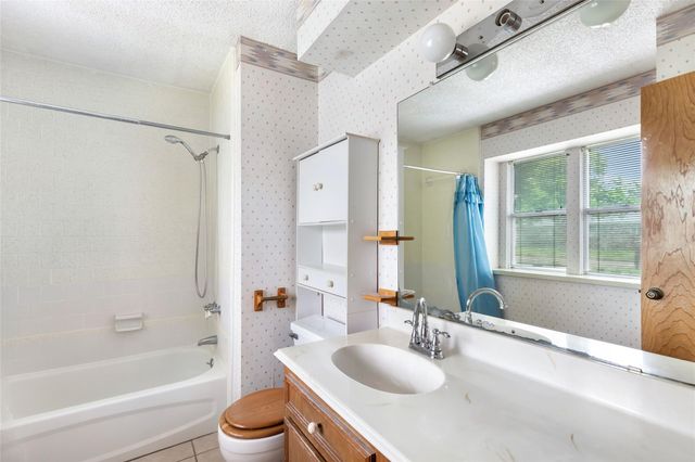 3703 Stoneybrook Street, Baytown, TX 77521