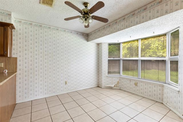3703 Stoneybrook Street, Baytown, TX 77521
