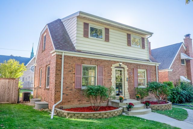 5205 N Osceola Avenue, Chicago, IL 60656