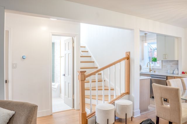 5205 N Osceola Avenue, Chicago, IL 60656