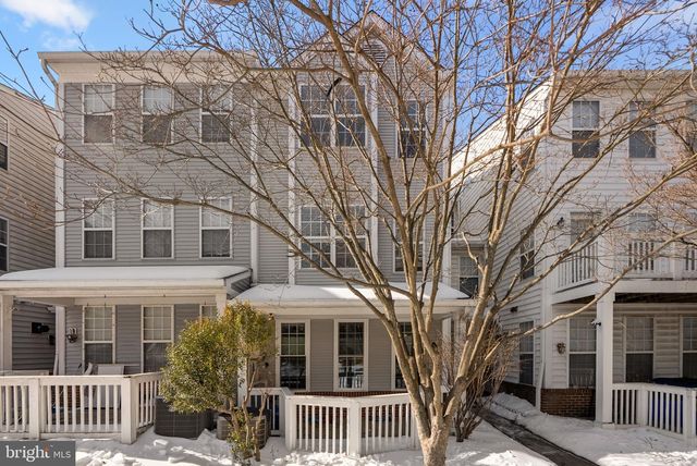 12 CRUSADER CT, Germantown, MD 20874