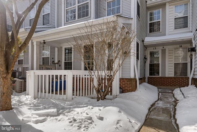 12 CRUSADER CT, Germantown, MD 20874