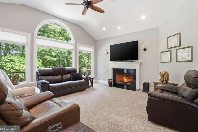 29 Crolley Lane, White, GA 30184