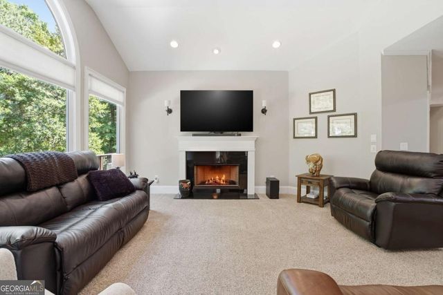 29 Crolley Lane, White, GA 30184