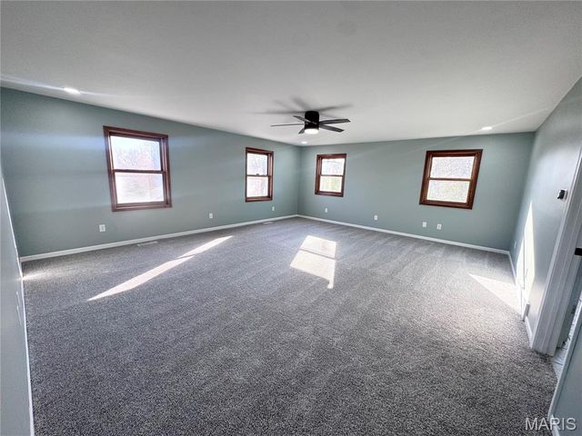 12455 New London Gravel Road, New London, MO 63459