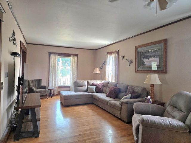 606 E Sherman AVENUE, Fort Atkinson, WI 53538