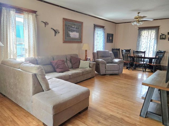606 E Sherman AVENUE, Fort Atkinson, WI 53538