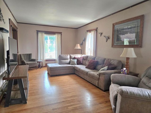 606 E Sherman AVENUE, Fort Atkinson, WI 53538