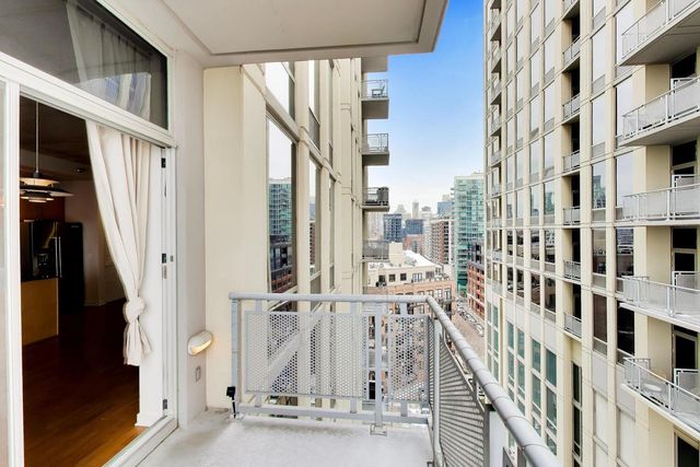 720 N Larrabee Street 1108, Chicago, IL 60654