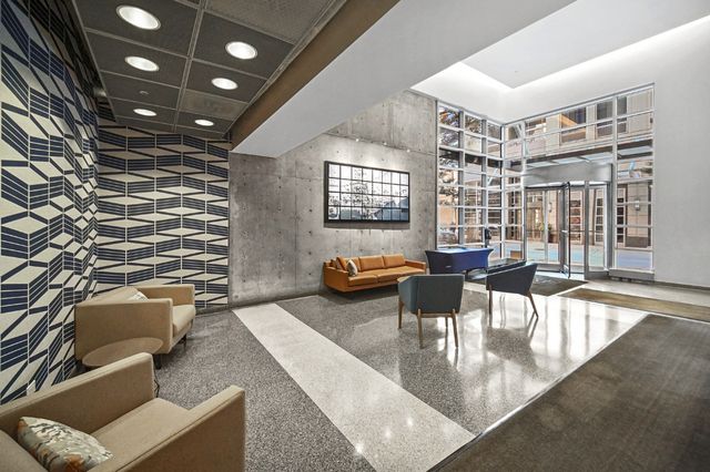 720 N Larrabee Street 1108, Chicago, IL 60654