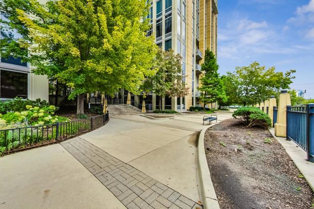 720 N Larrabee Street 1108, Chicago, IL 60654