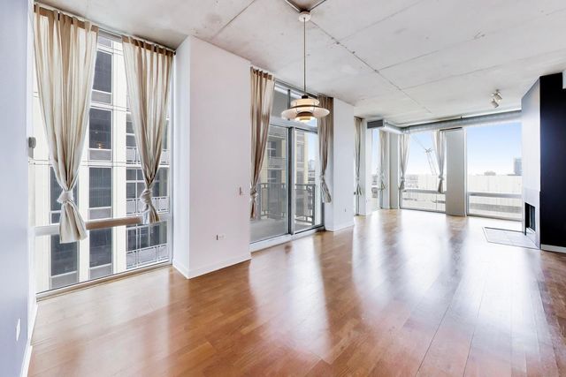 720 N Larrabee Street 1108, Chicago, IL 60654