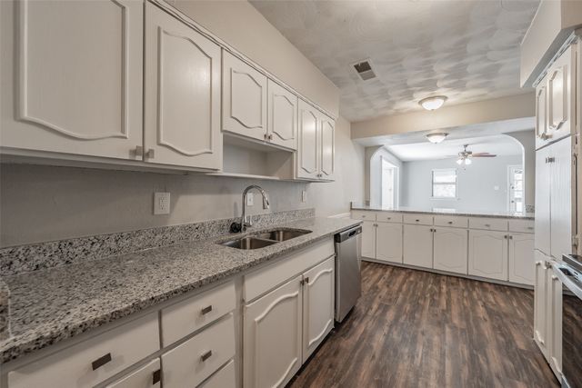 621 N Briery Road, Irving, TX 75061