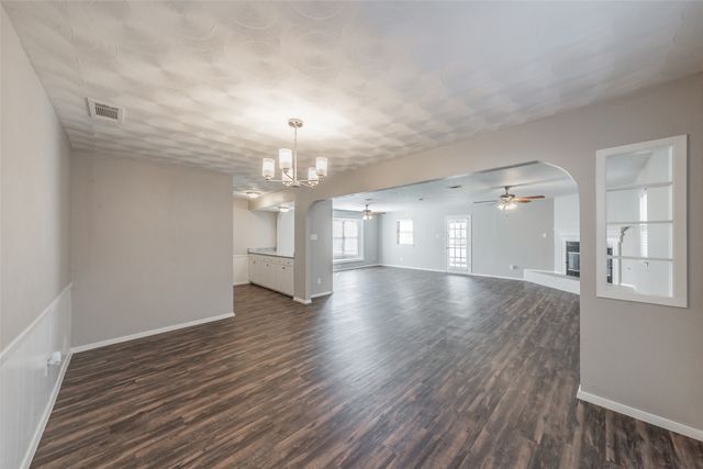 621 N Briery Road, Irving, TX 75061