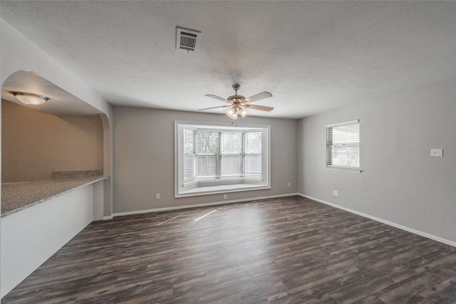 621 N Briery Road, Irving, TX 75061