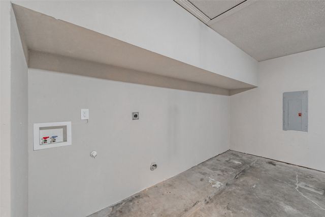 621 N Briery Road, Irving, TX 75061