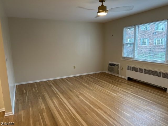 31 Wedgewood Drive 62, Verona Twp., NJ 07044