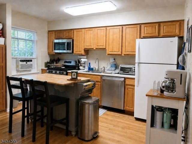 31 Wedgewood Drive 62, Verona Twp., NJ 07044