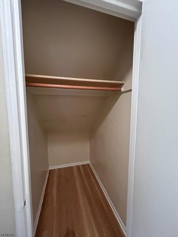 31 Wedgewood Drive 62, Verona Twp., NJ 07044