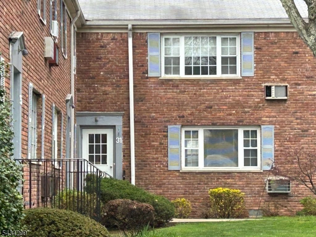 31 Wedgewood Drive 62, Verona Twp., NJ 07044