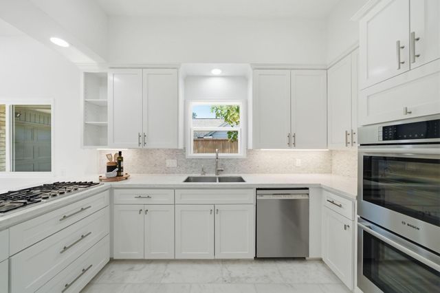 10103 Briar Forest Drive, Houston, TX 77042