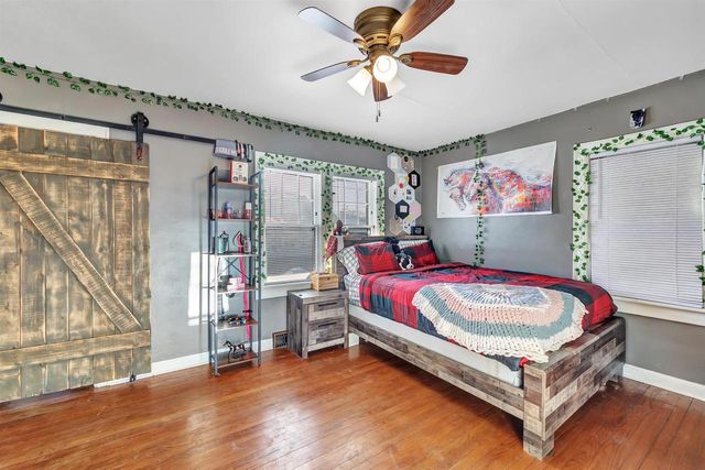 125 E ALLOUEZ AVENUE, Green Bay, WI 54301