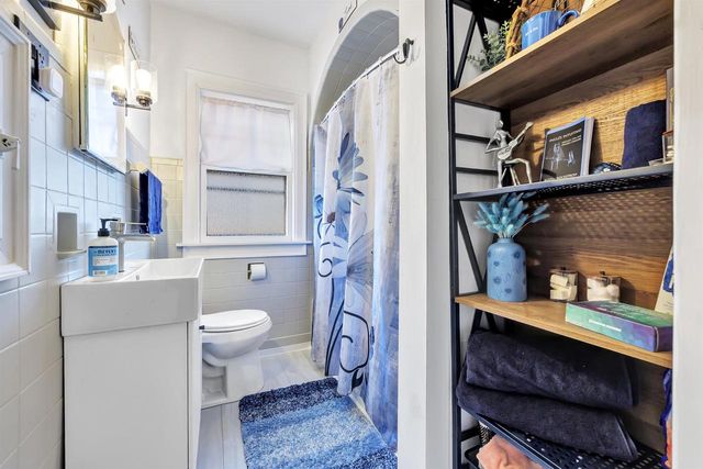 125 E ALLOUEZ AVENUE, Green Bay, WI 54301