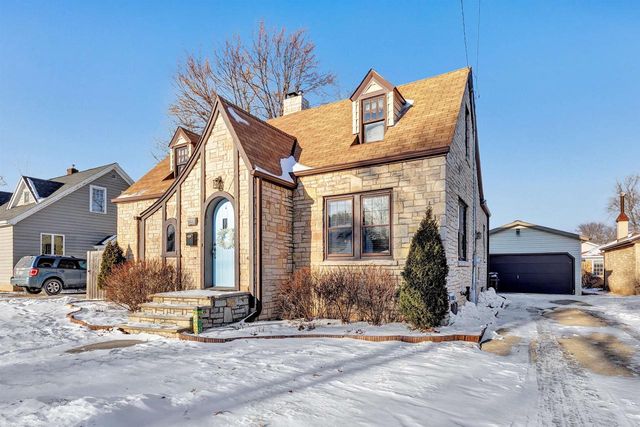 125 E ALLOUEZ AVENUE, Green Bay, WI 54301