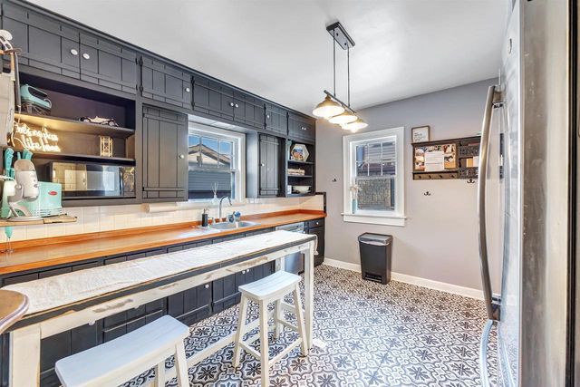 125 E ALLOUEZ AVENUE, Green Bay, WI 54301