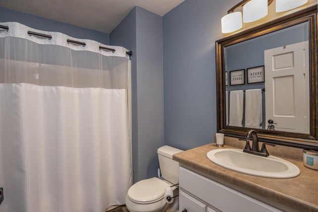 651 RUNDQUIST WAY, Kimberly, WI 54136