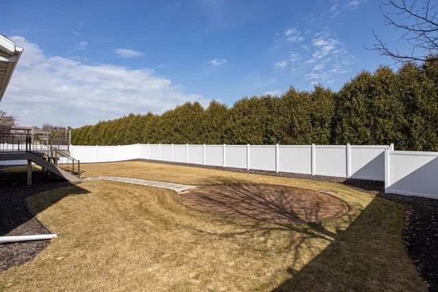 651 RUNDQUIST WAY, Kimberly, WI 54136