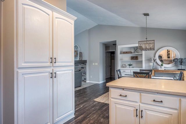 651 RUNDQUIST WAY, Kimberly, WI 54136