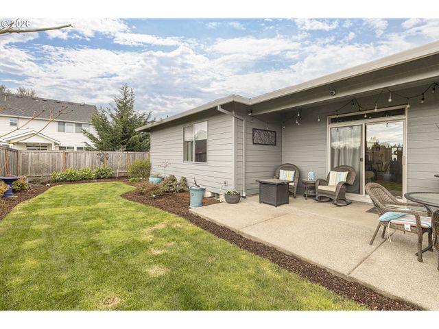 2132 Nw MCGAREY Dr, Mc Minnville, OR 97128