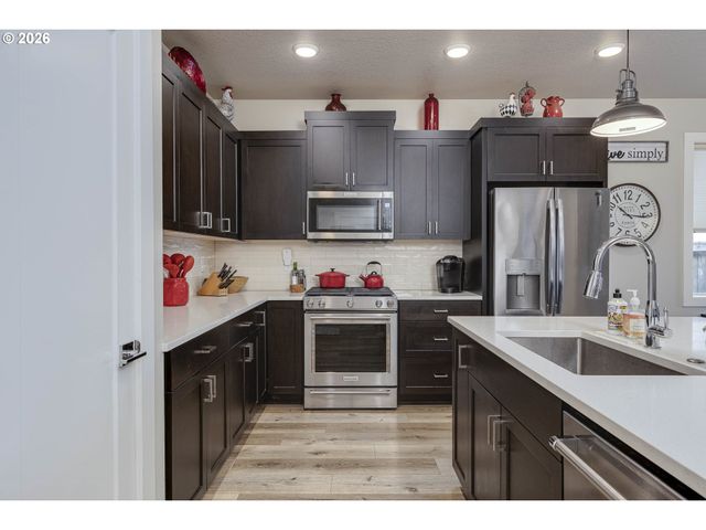 2132 Nw MCGAREY Dr, Mc Minnville, OR 97128