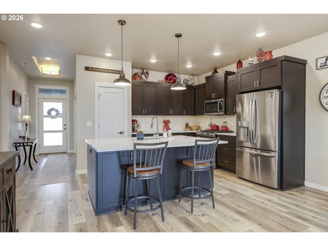 2132 Nw MCGAREY Dr, Mc Minnville, OR 97128