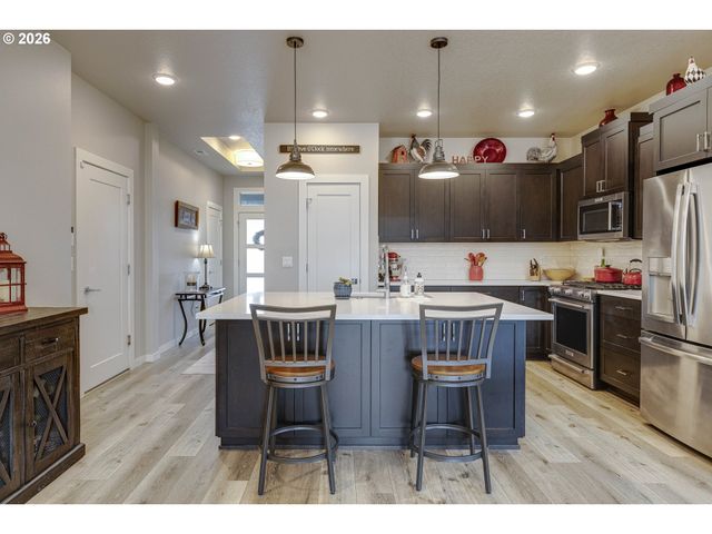 2132 Nw MCGAREY Dr, Mc Minnville, OR 97128